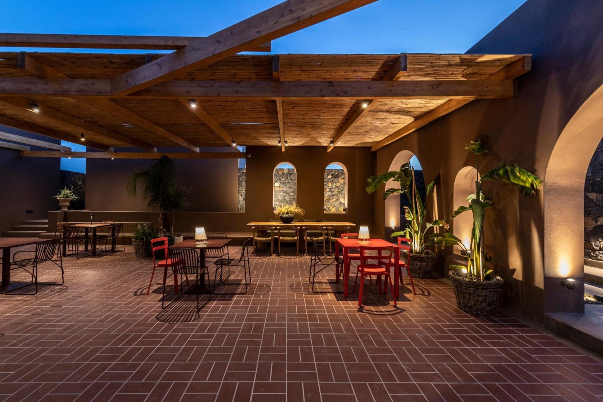 Serra Exclusive Suites Akrotiri  Exterior photo
