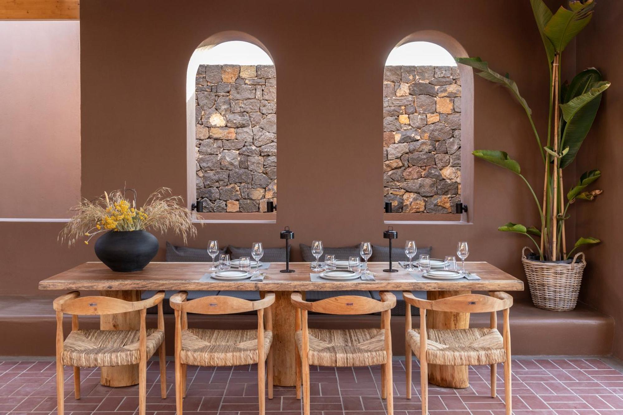 Serra Exclusive Suites Akrotiri  Exterior photo